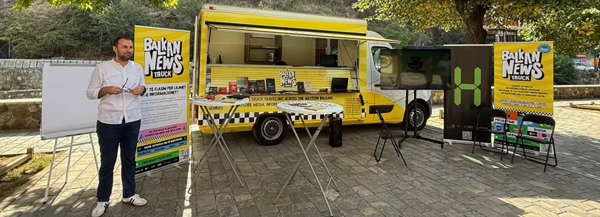Le Balkan News Truck prend la route pour lutter contre la désinformation Le Balkan News Truck prend la route pour lutter contre la désinformation