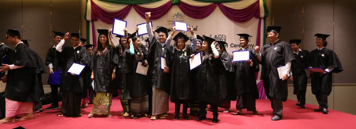 Première Graduation Ceremony au Myanmar Journalism Institute (MJI)