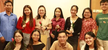 10 journalistes cambodgiens engagés contre la désinformation 