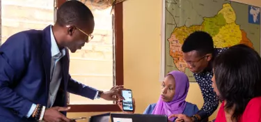 Appel à candidatures pour la sélection de 10 journalistes fact-checkers au Sénégal, au Cameroun et en Centrafrique