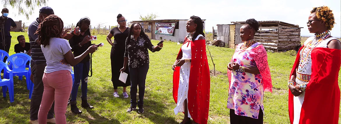 Former des journalistes environnementaux kenyans à l’égalité femmes-hommes