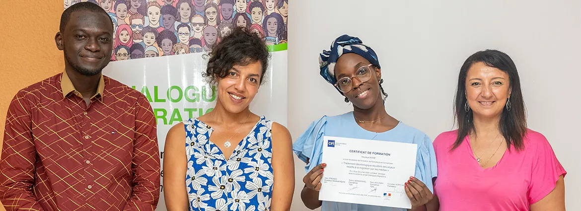 Journalistic approach to migration-related issues:
initial training in Senegal Journalistic approach to migration-related issues:
initial training in Senegal
